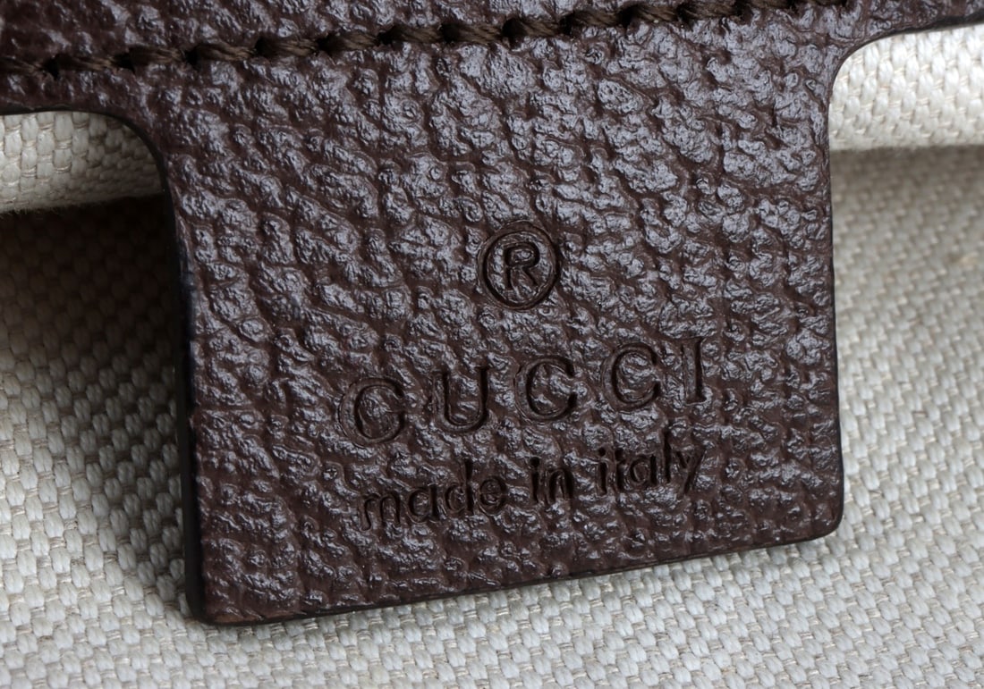 GUCCI INTERLOCKING G MEDIUM MESSENGER BAG - 13