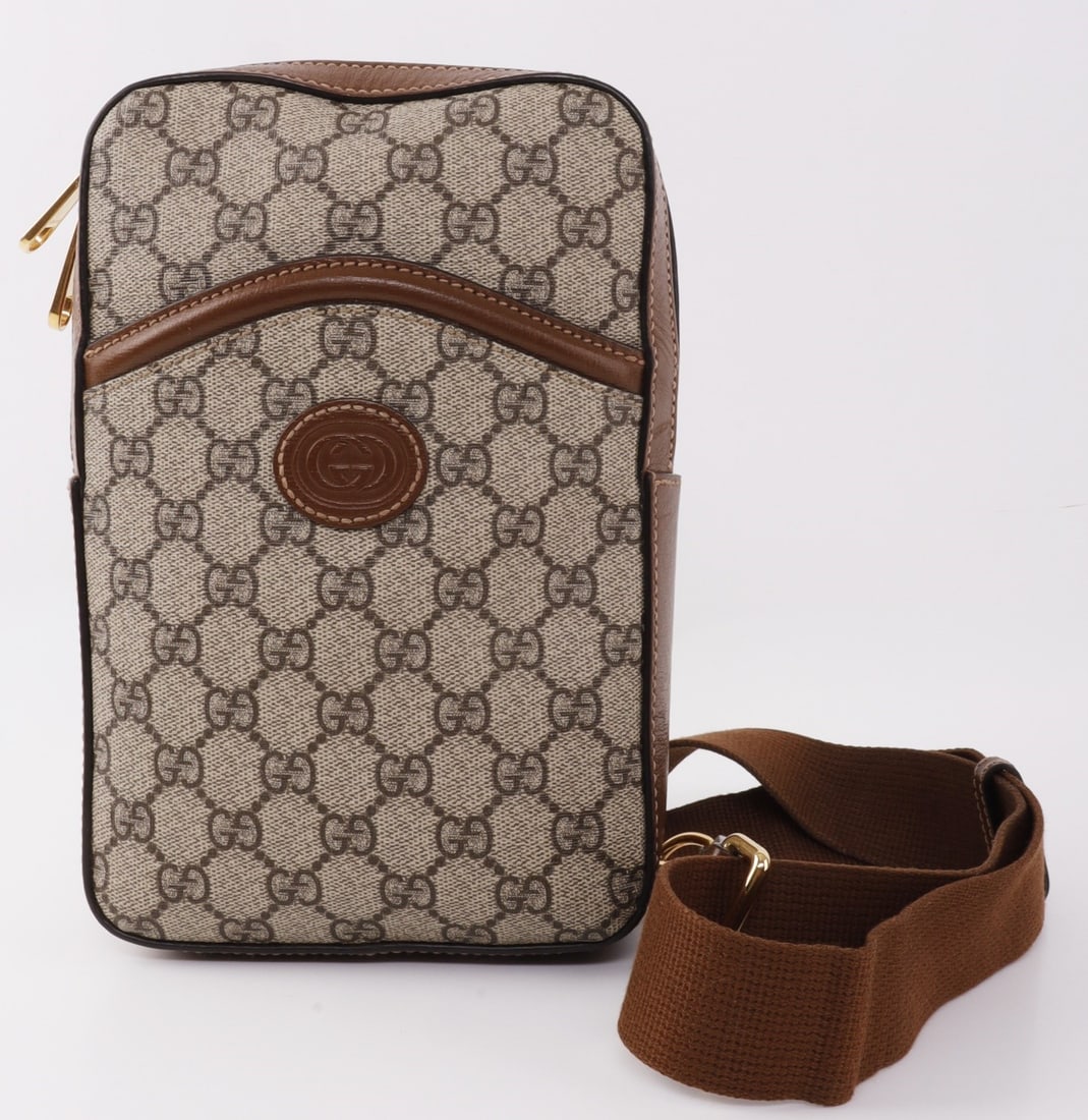 GUCCI INTERLOCKING G PATCH SLING BAG - 2