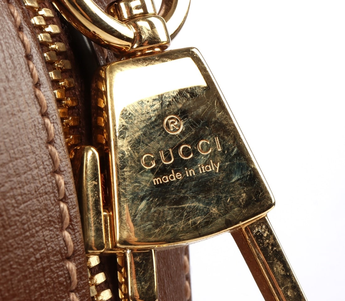 GUCCI INTERLOCKING G PATCH SLING BAG - 8