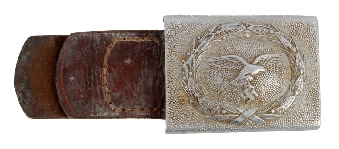 WWII LUFTWAFFE 1938 EM/NCO BELT BUCKLE WITH TAB (1 of 4)