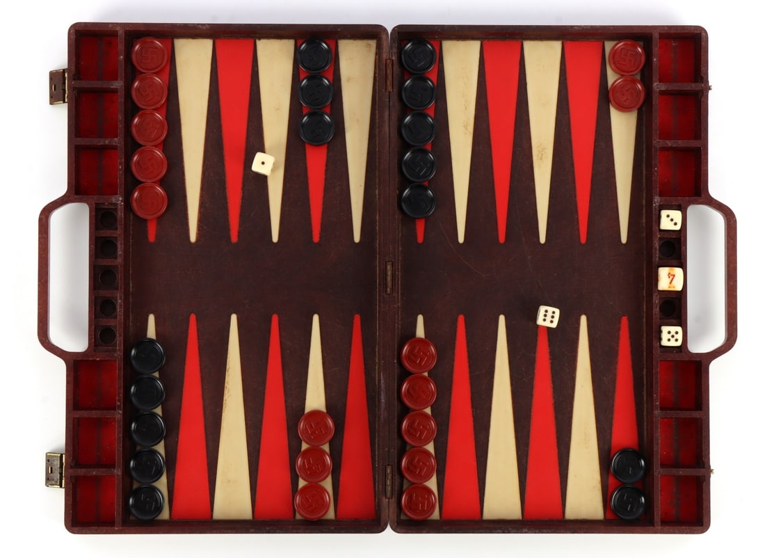 WWII GERMAN BACKGAMMON GAME BOARD (1 of 7)