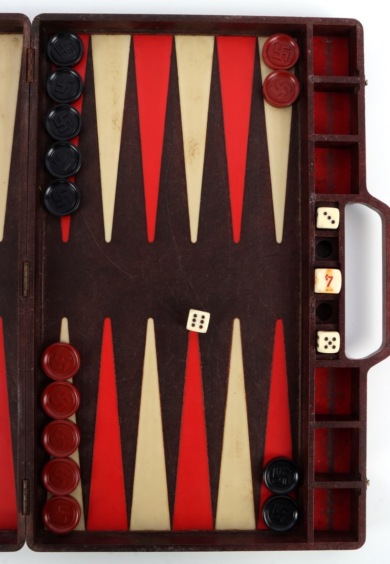 WWII GERMAN BACKGAMMON GAME BOARD - 2