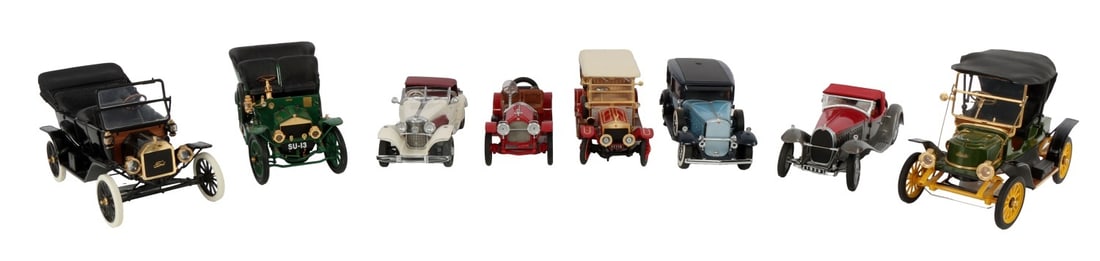 FRANKLIN MINT PRECISION MODELS COLLECTION 8 PCS: Lot of eight (8) Franklin Mint Precision Models limited edition die-cast antique car models. Includes 1915 Stutz Roadster Bearcat, 1911 Stanley Steamer 62 Runabout, 1905 Rolls Royce, 1930 Cadillac V16