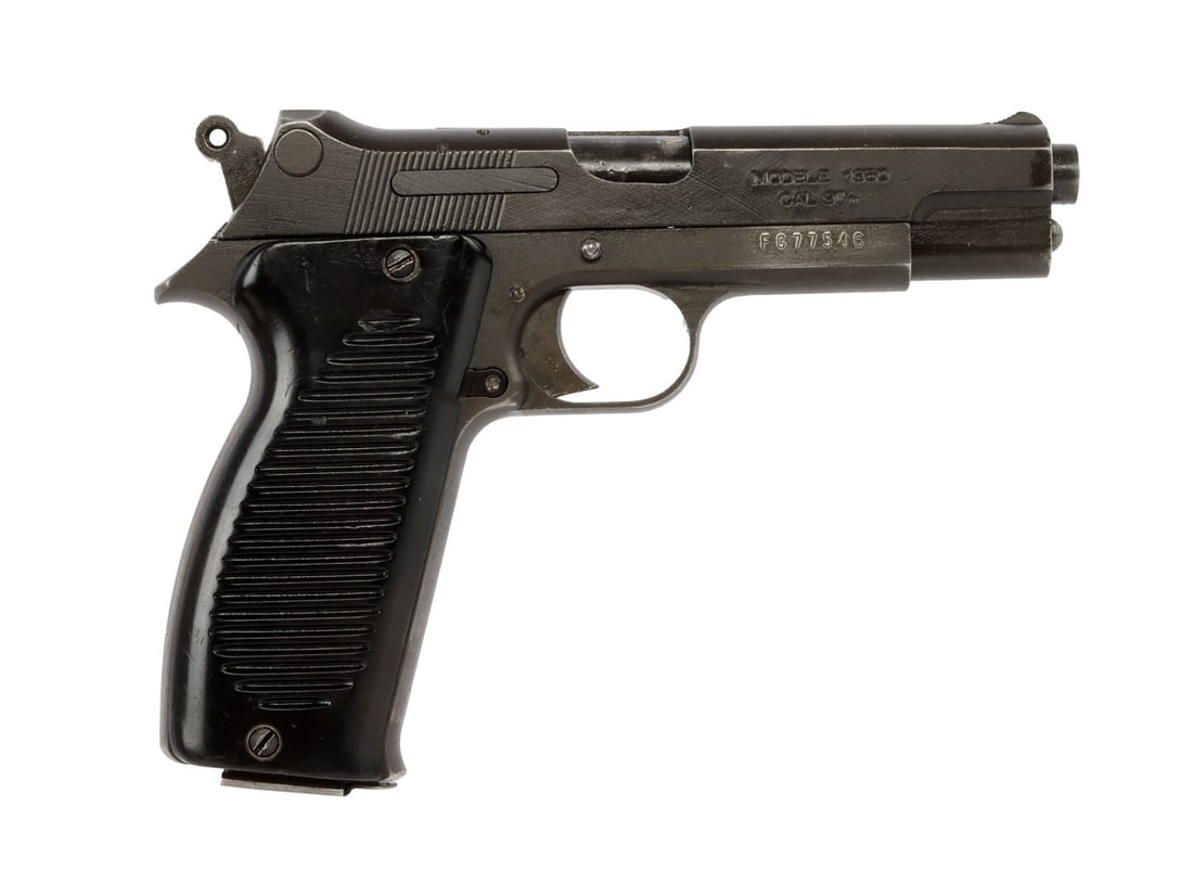 FRENCH MAC MODELE 1950 9MM LUGER SEMI AUTO PISTOL: French military surplus MAC/MAS Model 1950 semi-automatic pistol. Includes holster, cleaning rod, manual and one (1) 8-round magazine. Barrel length 4.5 inches. Steel frame with Bakelite grips. FFL or