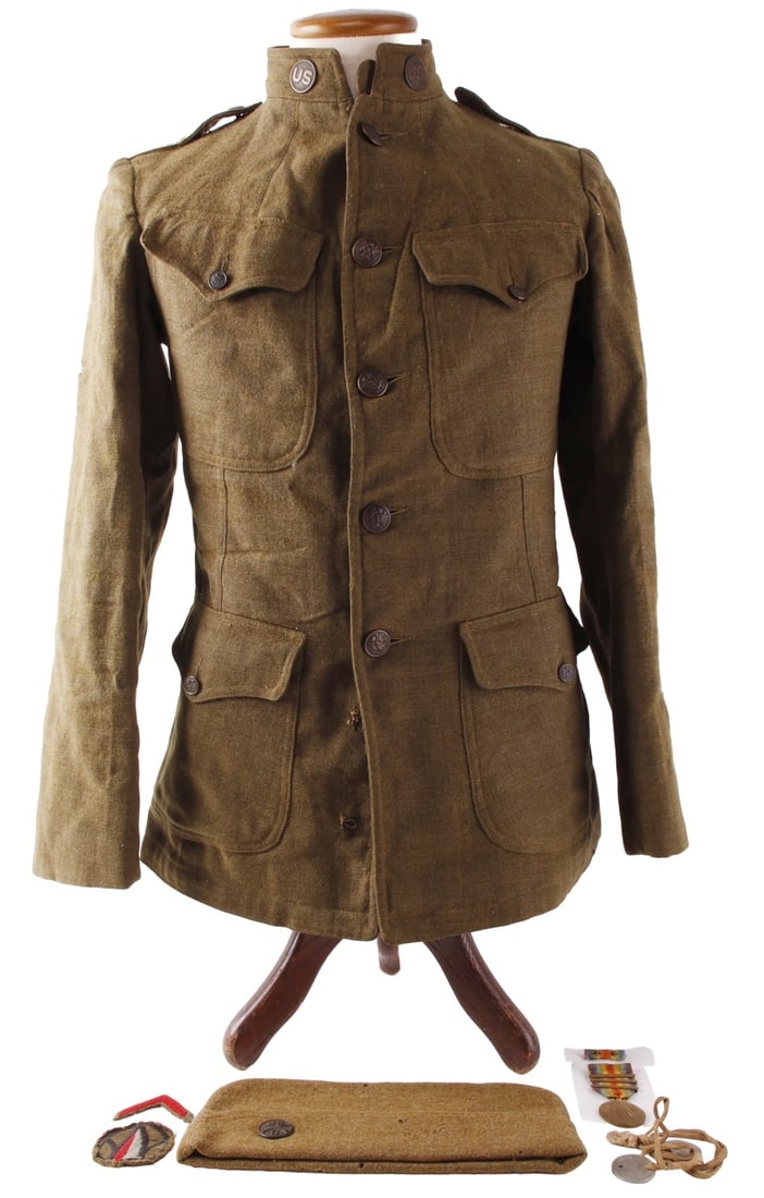 WWI US 89TH INF MACHINE GUN BN UNIFORM LOT 7 PCS: Lot of seven (7) pieces. Includes US M1917 service coat of olive drab wool, side cap with MG disc, World War I Victory Medal with St. Mihiel, Meuse-Argonne and Defensive Sector bars, accompanying ribb