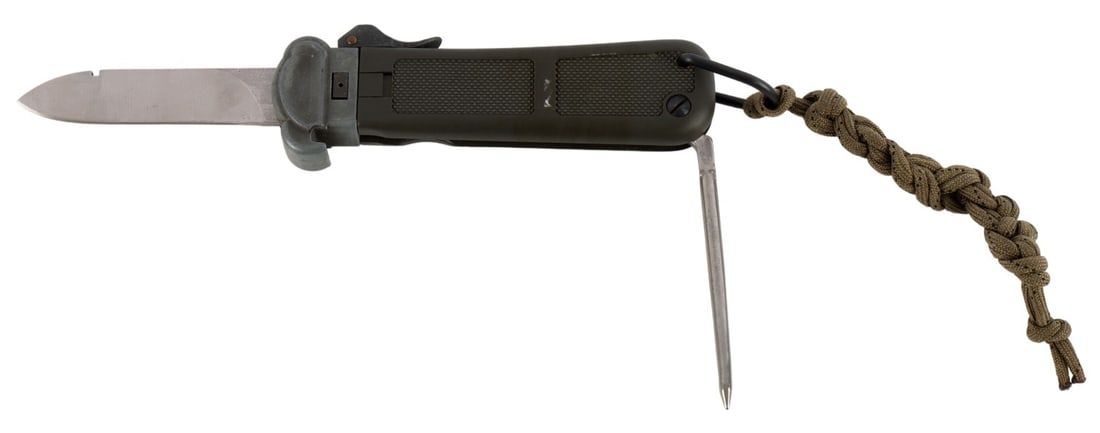 WEST GERMAN BUNDESWEHR PARATROOPER GRAVITY KNIFE: Blade length 3.25 inches. Spike length 3.25 inches. No apparent maker's mark.