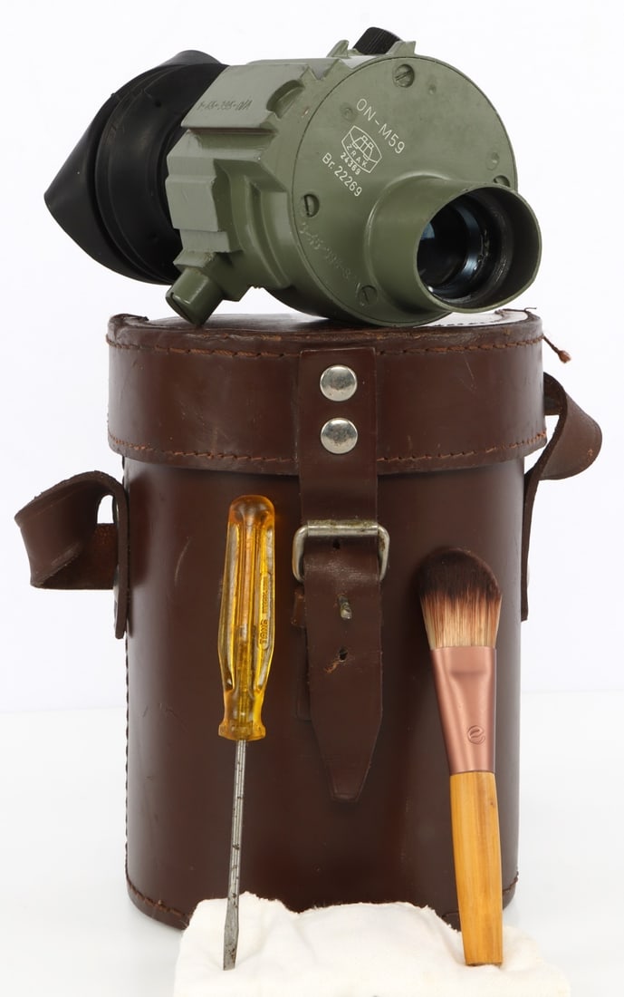 YUGO ARMY ZRAK ON-M59 MONOCULAR SCOPE WITH CASE: Yugoslavian ZRAK ON-M59 military spotting scope with leather case, spare yellow lens filter, cleaning cloth, cleaning brush and screwdriver.