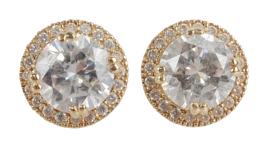 10K GOLD EARRINGS WITH LARGE DIAMONIQUE STONE: 10k gold earrings with large diamonique stones. Measuring .3 inch diameter.