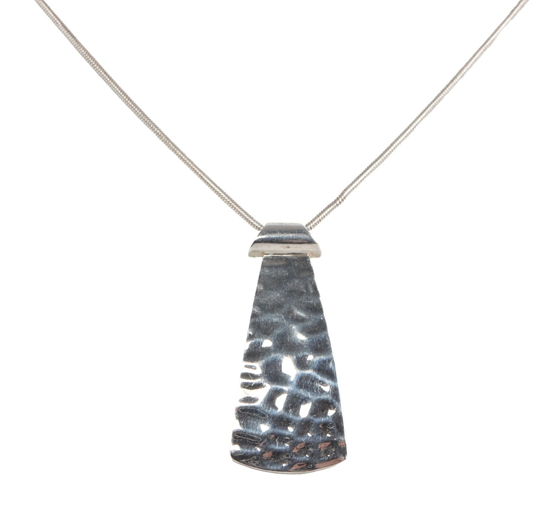 925 STERLING SILVER HAMMERED NECKLACE (1 of 8)