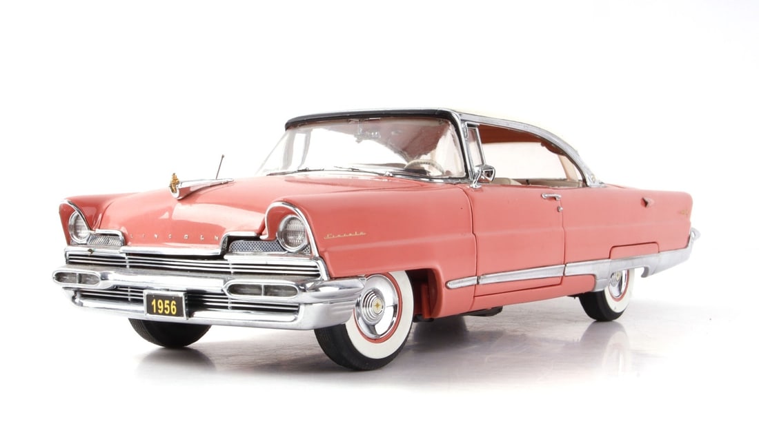 Lincoln 1956 Premiere Model from the Danbury Mint: 1956 Lincoln Premiere Convertible model from the Danbury Mint.