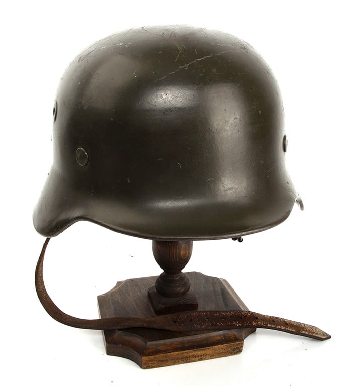 Hungarian M1936 Stahlhelm WWII: A Hungarian M1936 Stahlhelm. Size 59.