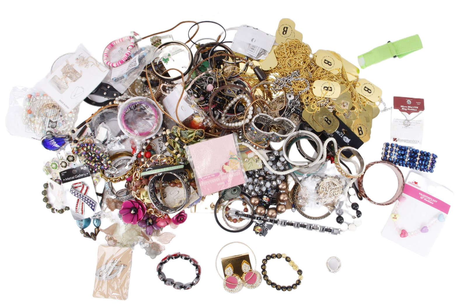 Unsearched Costume Jewelry 10 Pounds (1 of 5)