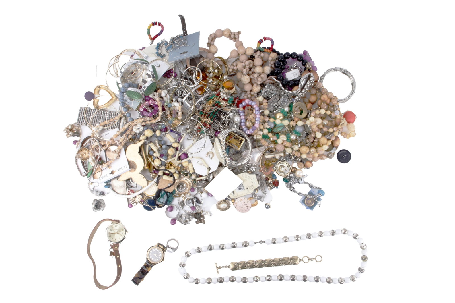 Unsearched Costume Jewelry 6.6 Pounds (1 of 5)