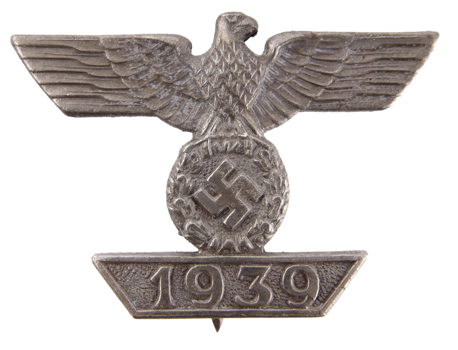 Iron Cross 1st Class Spange WWII German: Iron Cross First Class spange. Unmarked. It measures 1 1/8 inches. | This lot has a reserve.