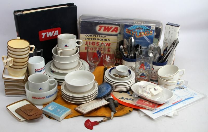 VINTAGE AIRLINE COLLECTABLE LOT PAN AM TWA: Vintage Airline collectable lot (Pan Am, TWA, Western) and more. To include: a Trans World Airlines (TWA) Jaymar 1000-piece jigsaw puzzle (in plastic), a TWA adult life vest (January 1960), four Piedm
