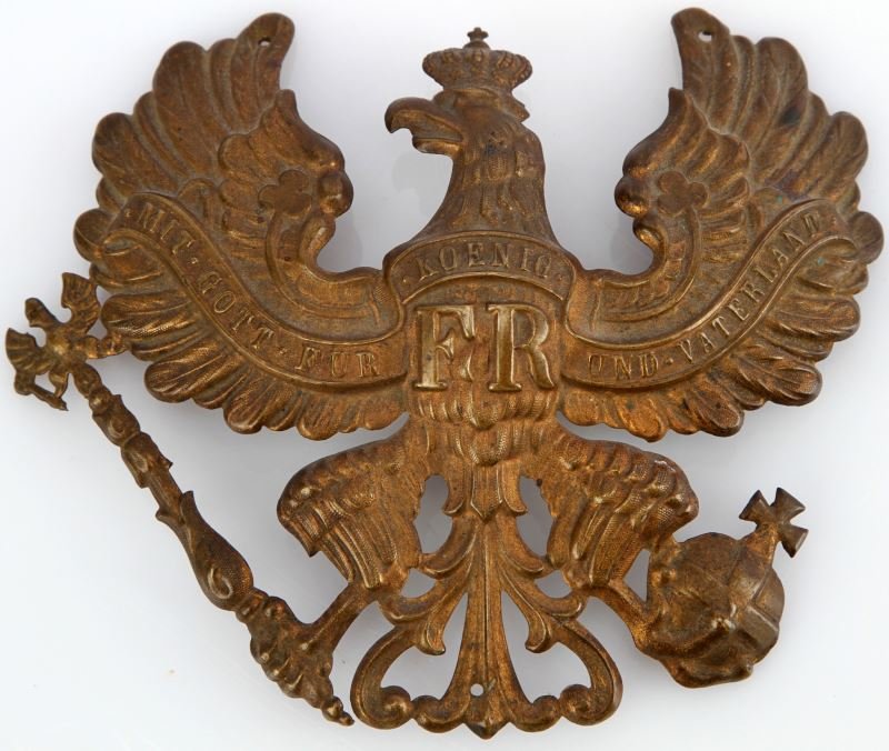 WWI GERMAN INFANTRY PICKELHAUBE HELMET PLATE: WWII Prussian Infantry pickelhaube plate. Very good condition.
