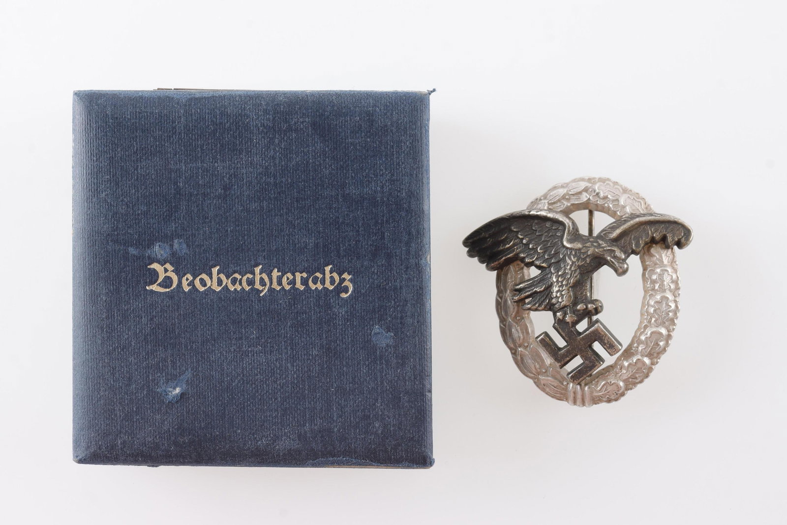 Luftwaffe Observer Badge in Case WWII German (1 of 7)