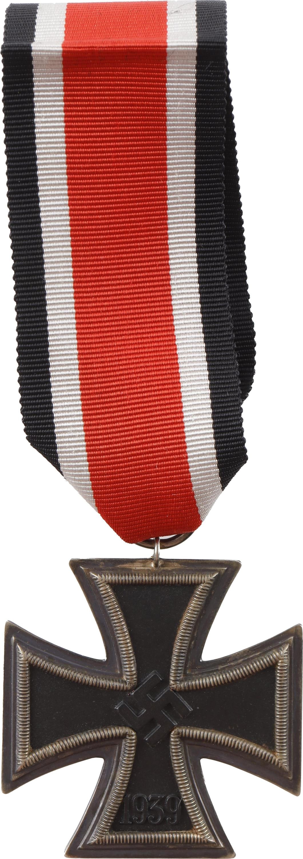 Iron Cross 2nd Class Boerger Make WWII German (1 of 4)