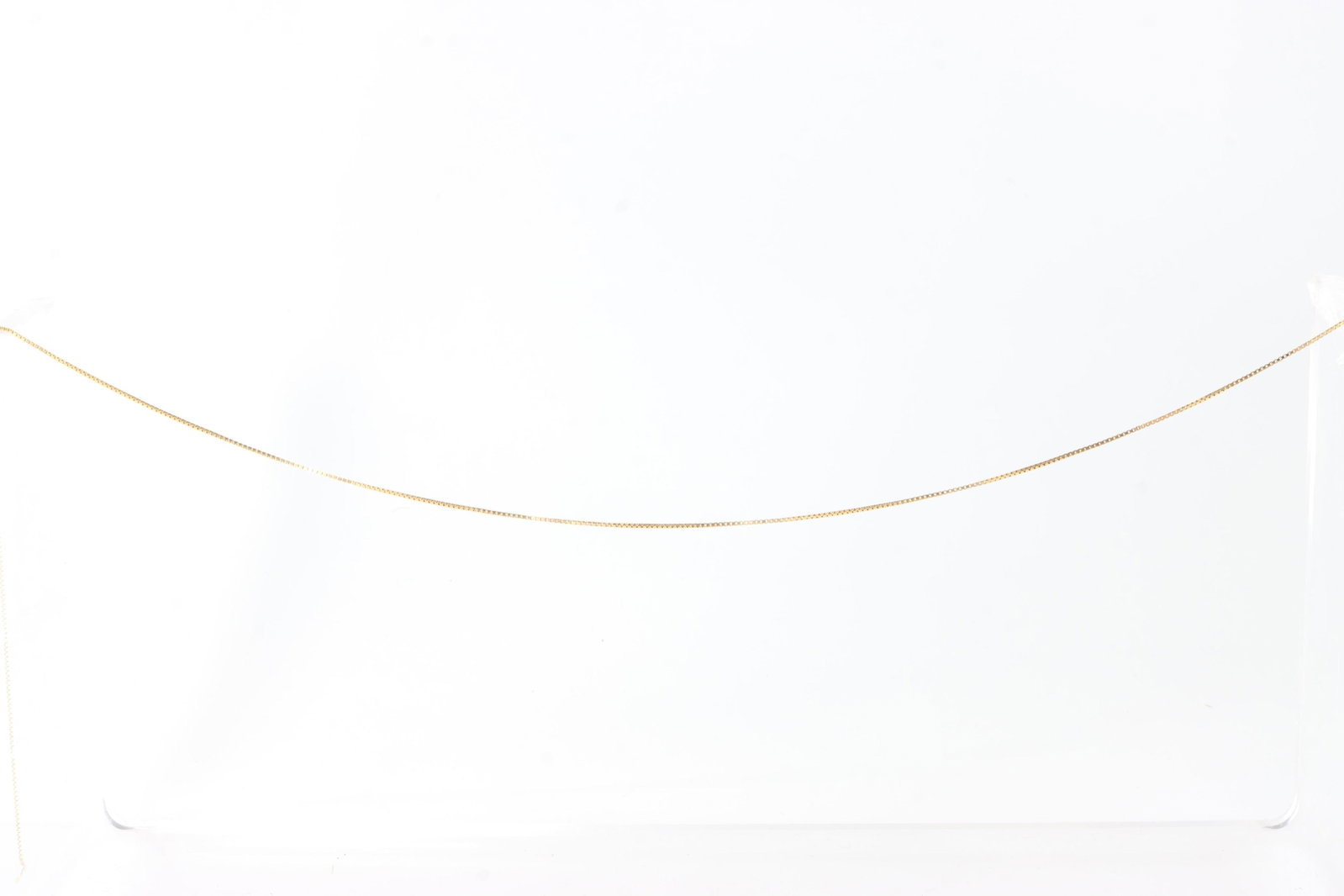 10 Inch Box Chain 14K Yellow Gold: Stamped on clasp. Measures 18 inches in length.