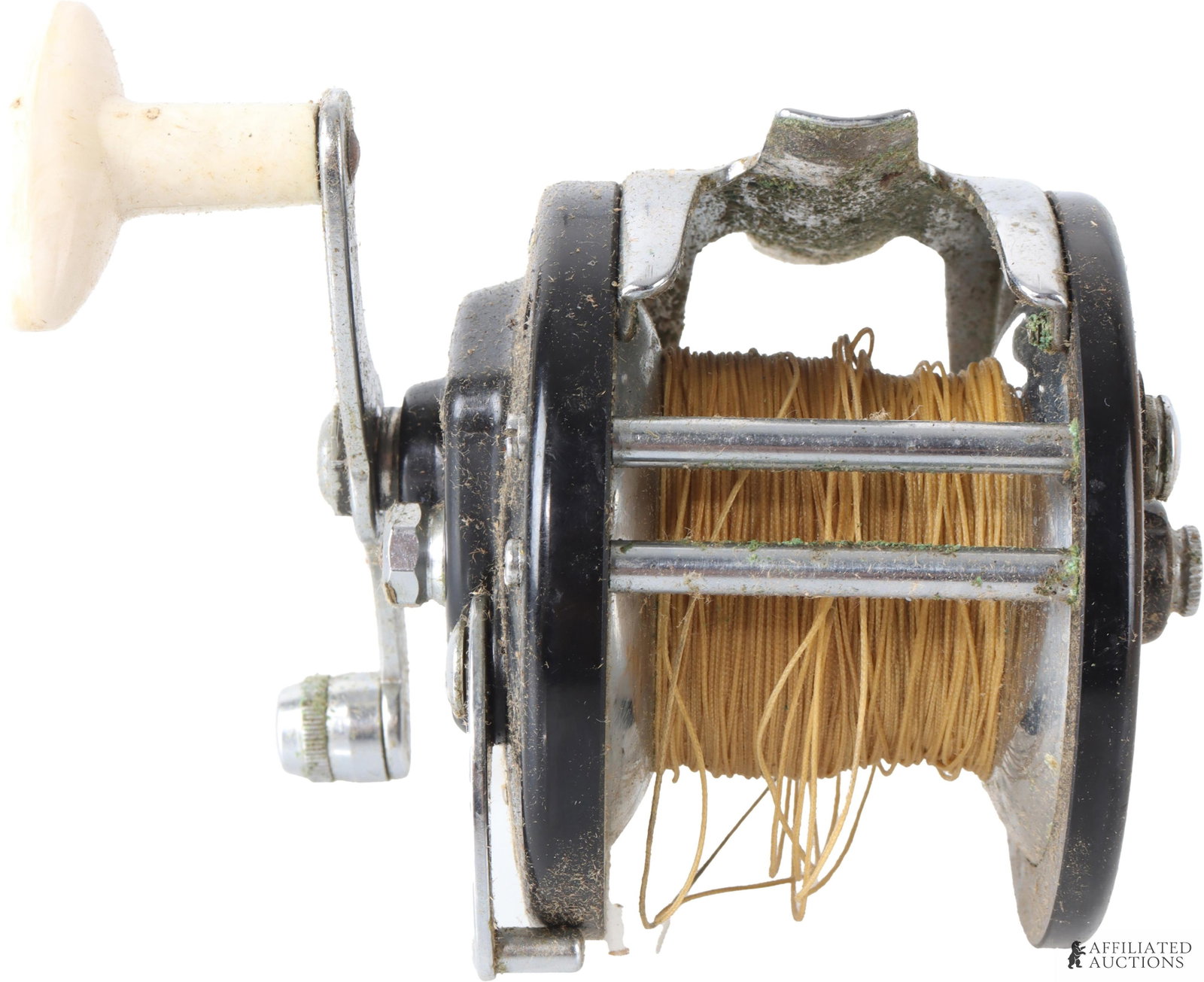 Ocean City No. 111 Brigantine Salt Water Reel (1 of 5)