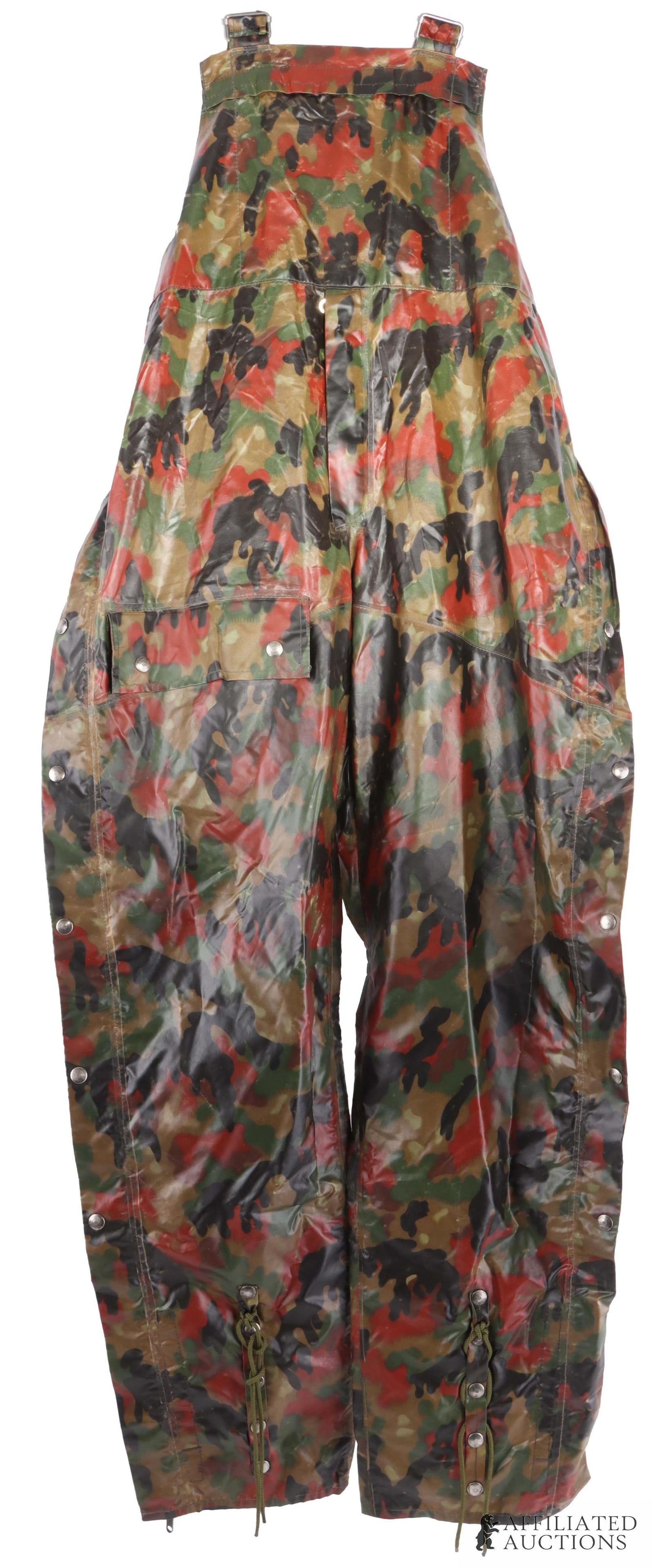 Swiss Army M70 Alpenflage Waterproof Trousers (1 of 4)