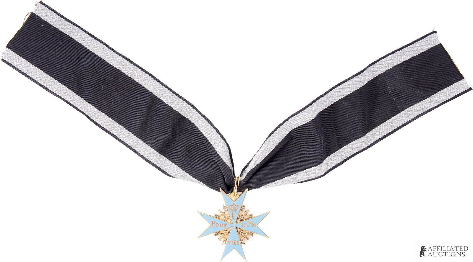 Replica Pour Le Merite Medal With Ribbon (1 of 2)