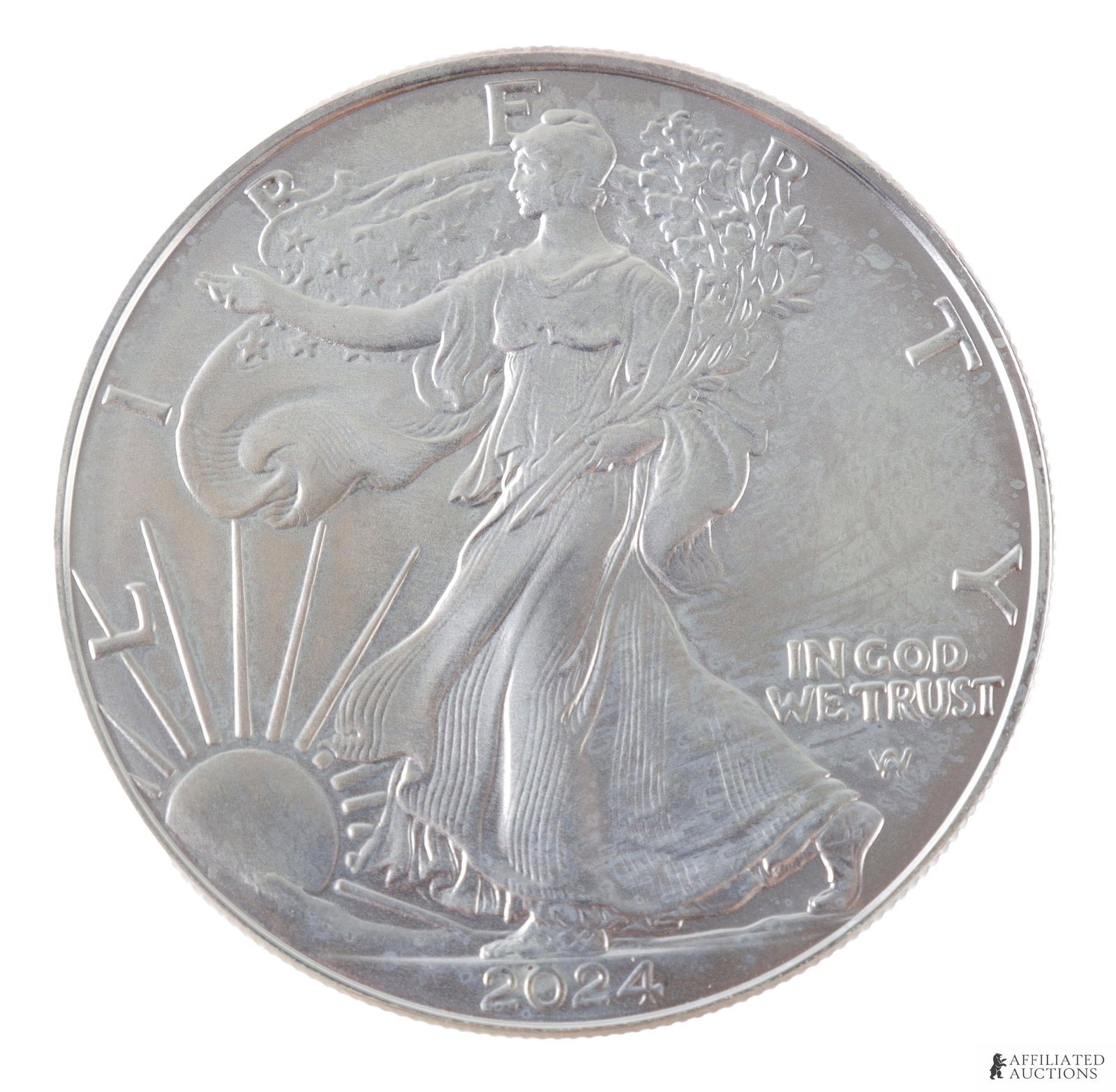 2024 US One Ounce Silver American Eagle Coin: .999 Fine Silver. Guaranteed. Metal: Silver Country of Origin: USA Year Minted: 2015 | This lot has a reserve.