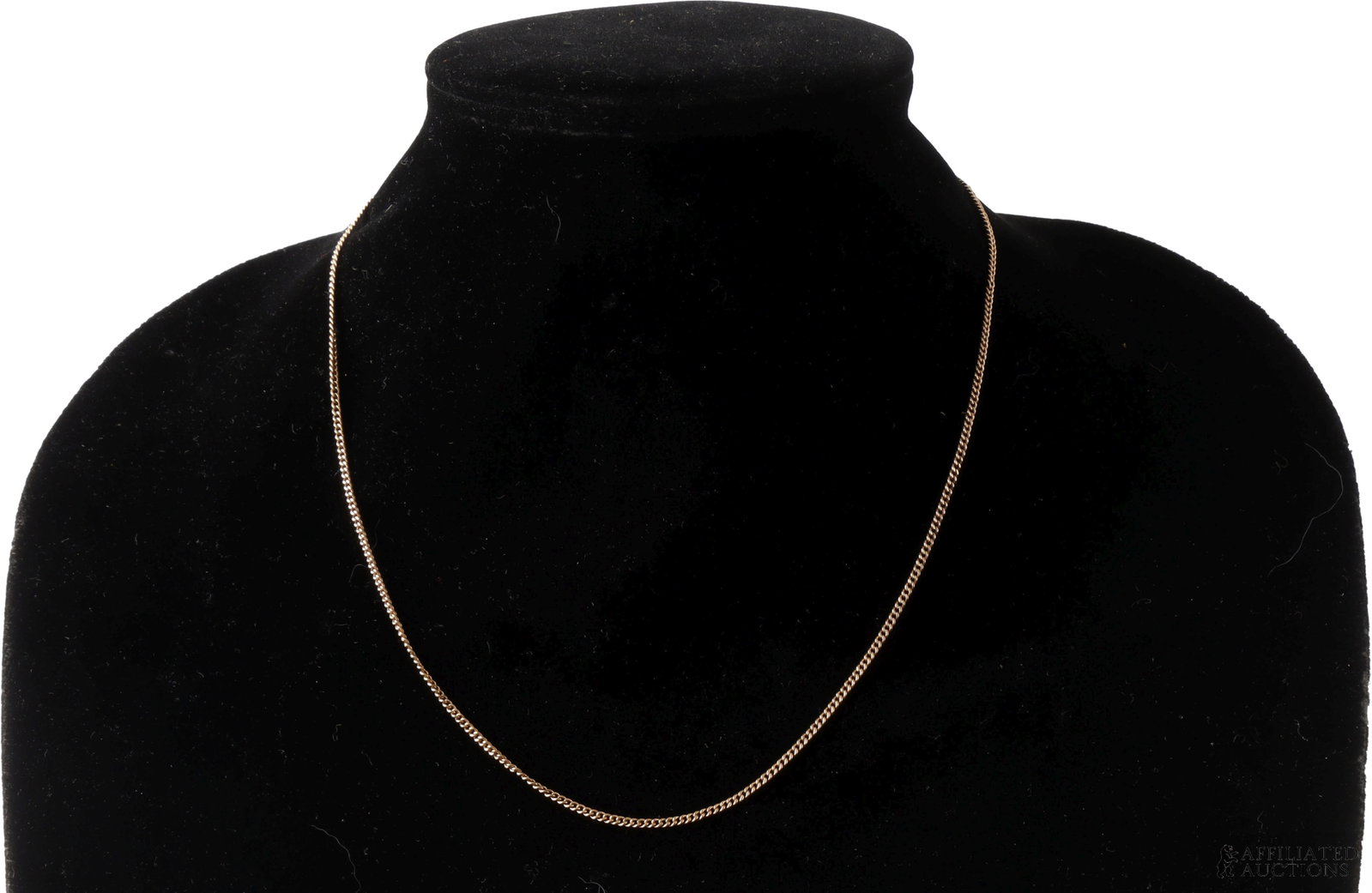 14K Gold Antique Chain from Auto-Made: A 14K gold chain, stamped as having been made by the Auto-Made jewelry store of Providence, Rhode Island. Stamped 14K. Weighs 4.8 grams. | This lot has a reserve.