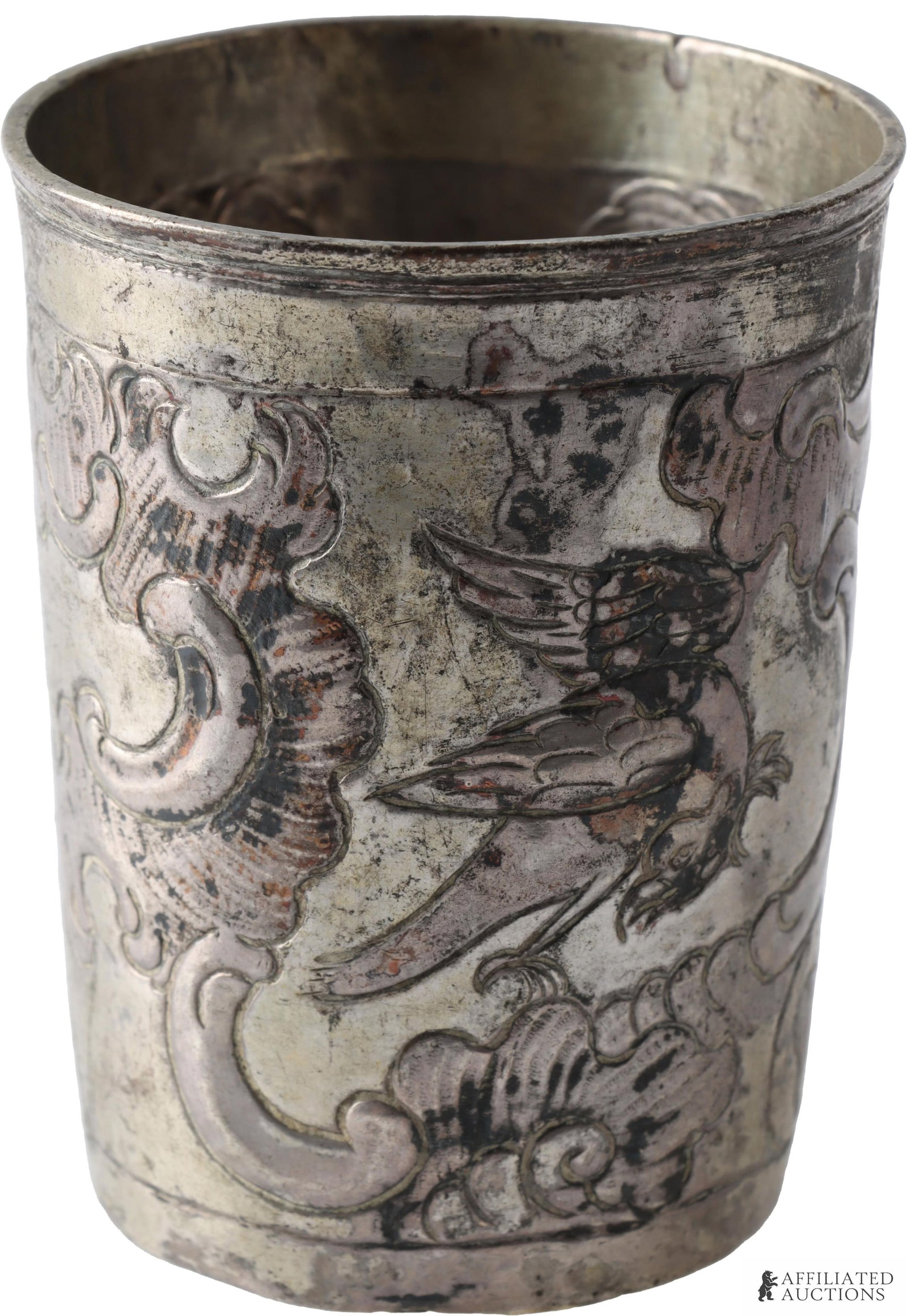 Imperial Russian Silver Cup Takinnen 1787: An 18th-century Imperial Russian silver cup stamped for maker Mikhail Takinnen. The cup is etched to depict two eagles on either side, one facing up and one facing down. The piece features a 1787 assa