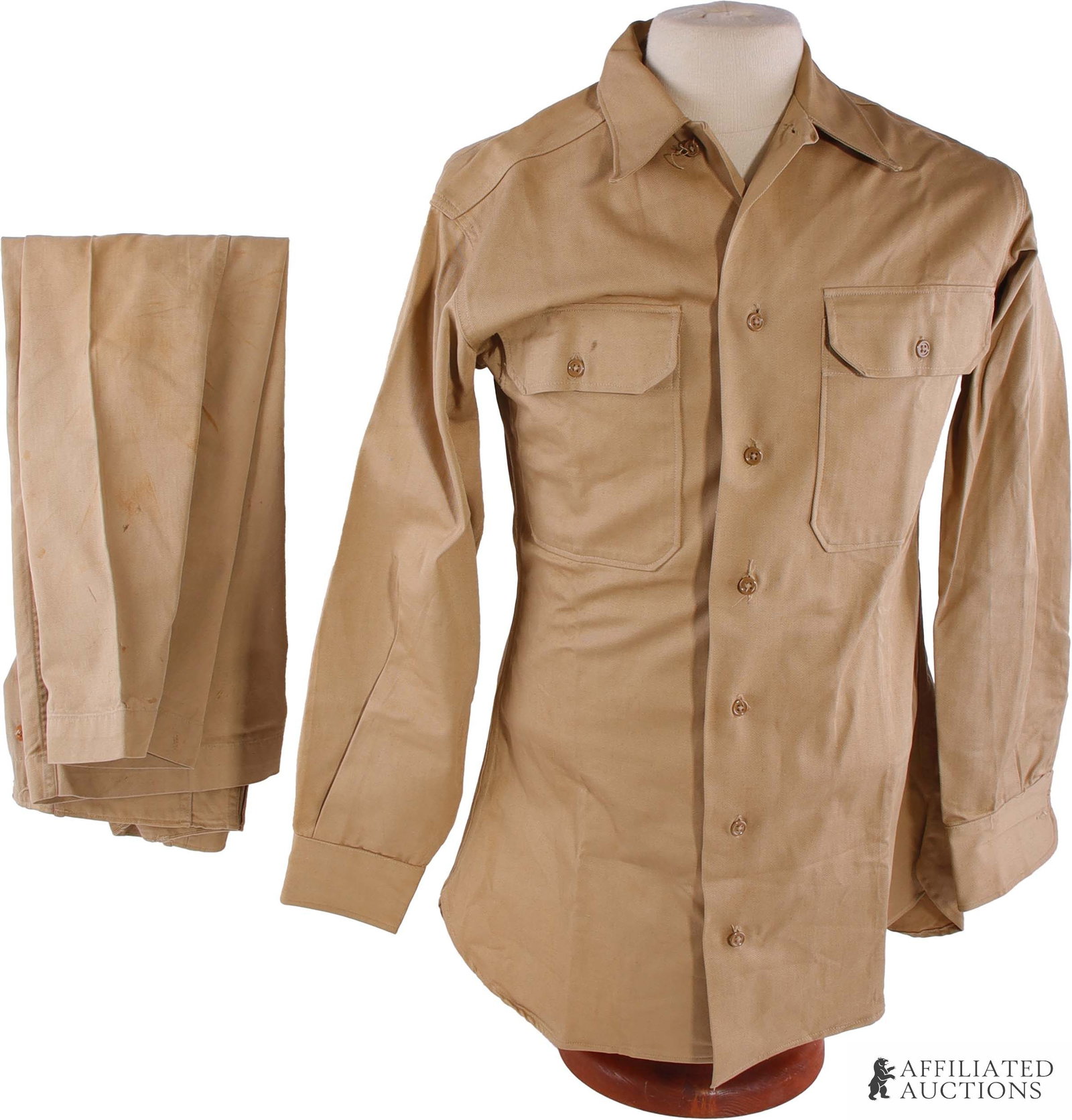 WWII U.S. Army Khaki Summer Uniform Small (1 of 6)