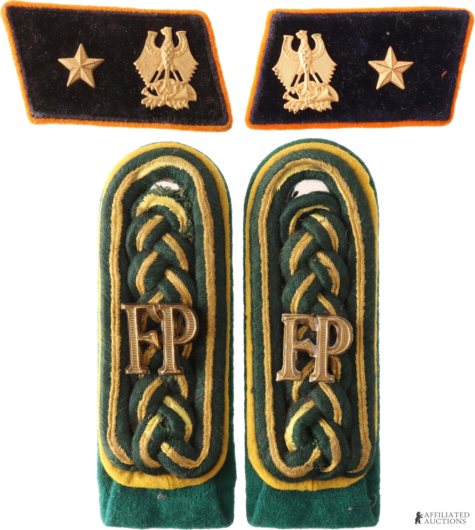 WWII German Feldpost Shoulder Boards Collar Tabs: Lot of two (2) pairs of German postal service uniform items. Includes WWII-era Feldpost shoulder boards, wool over cardboard (each 115x40mm), and Weimar Reichspost collar tabs (60x35mm).