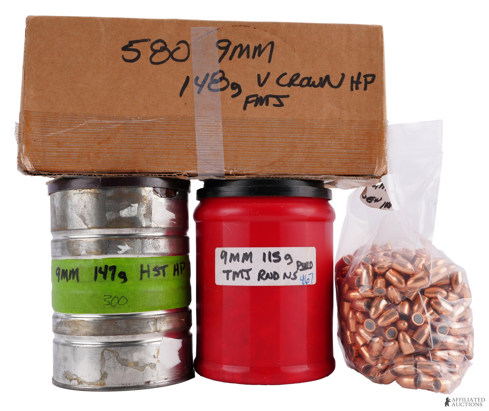 35 Lbs 9mm Bullet Tips for Reloading FMJ & JHP: Lot of approx. 1000ct 9mm bullet tips. Includes 147gr HST, 115gr TMJ RN, 146gr V-crown HP and 115gr FMJ. Gross weight 36 pounds, 11 ounces.