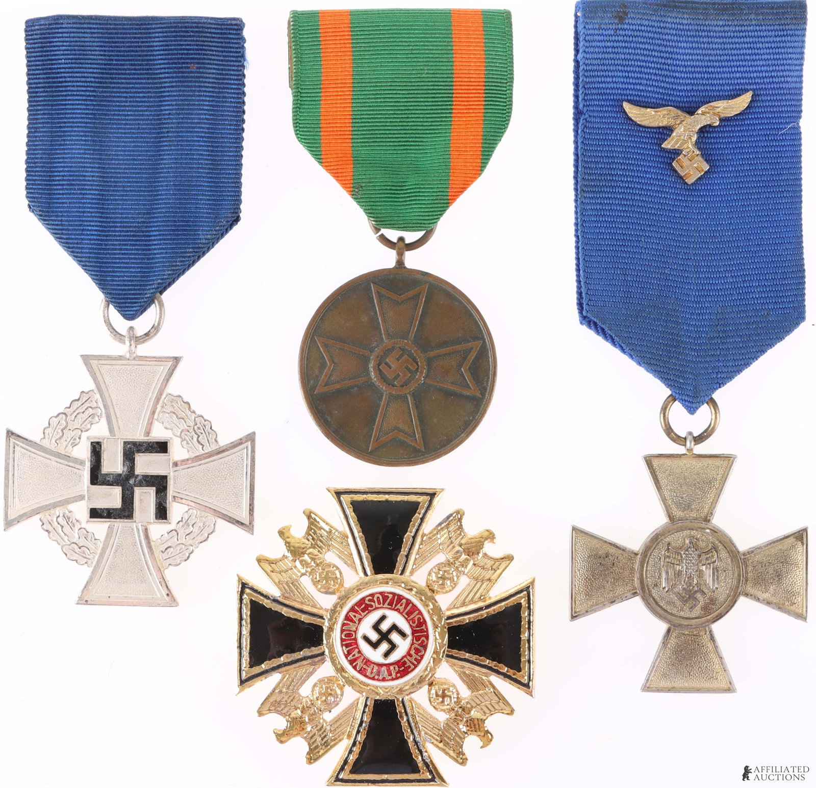 WWII Medals & Badges Lot of 4 German Third Reich (1 of 11)