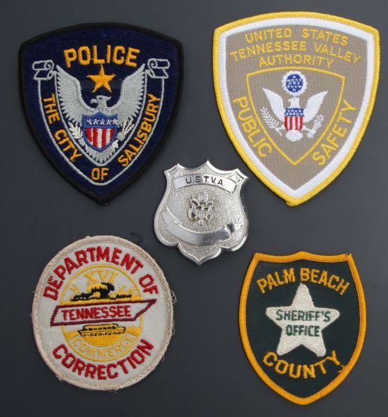 POLICE PATCH USTVA BADGE COLLAR INSIGNIA LOT: Collection includes Palm Beach County , Tennessee Department of Corrections, City of Salisbury, Tennessee Valley Authority patches, ELPD collar insignia, and an original obsolete Tennessee Valley Auth
