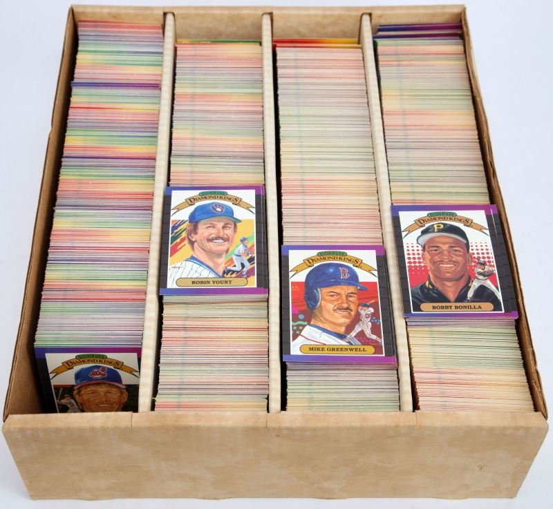 LOT OF 1000+ 1989 DONRUSS BASEBALL CARDS: Dealer lot of unsearched 1989 Donruss baseball trading cards including The Dodgers, Rangers, Royals, Chicago White Sox, Minnesota Twins, Oakland A's, Atlanta Braves, Toronto Blue Jays, Detroit Tigers,