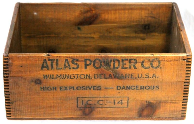 VINTAGE WOODEN ATLAS GUN POWDER CO. BOX: Vintage Collectible Atlas Powder Co Dynamite Crate High Explosives Danger, marked I.C.C.-14. Measures at 17.5 inches in length, 7 inches tall and 11.5 inches wide. In good condition.