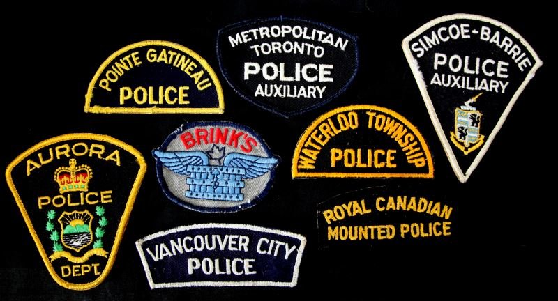 8 CANADIAN POLICE PATCHES BRINKS VANCOUVER: Lot includes Waterloo Township Police, Brinks, Pointe Gatineau Police, Metropolitan Toronto Police Auxiliary Simcoe-Barrie Police Auxiliary, Aurora Police Dept. Vancouver City Police, and Royal Canadi