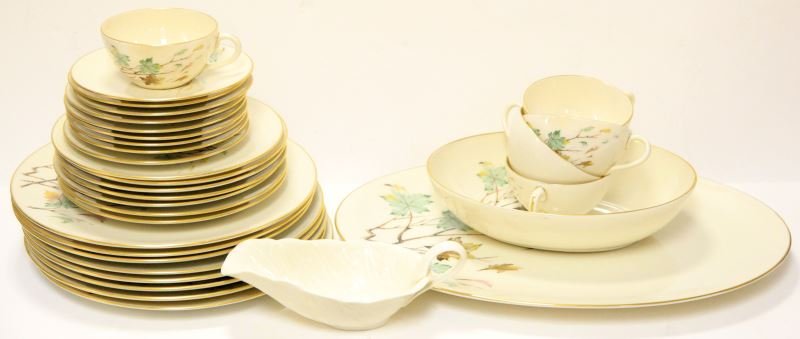 WESTWIND LENOX FINE CHINA SETTING FOR 7 PLUS GRAVY: Westwind by Lenox fine China, setting for 7 and more. Group includes: one large platter (16 inches), one serving bowl (9.5 inches), 7 salad plates (8 inches), 8 dinner plates (10.5 inches), 7 teacups,
