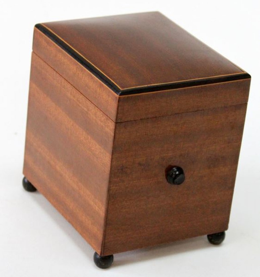 ANTIQUE WOOD GRAIN CIGARETTE DISPENSER MUSIC BOX Apr 12, 2014