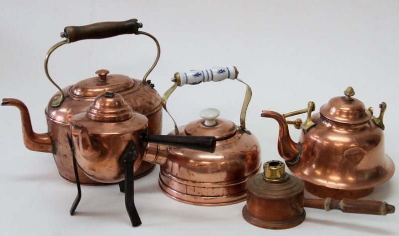 ANTIQUE COPPER TEA POT LOT WOOD PORCELAIN HANDLE: Five pieces of antique Copper, one made in Sweden. Group includes: one gooseneck teapot with porcelain and brass handle (broken handle), one tea kettle with blue and white porcelain and brass handle, 