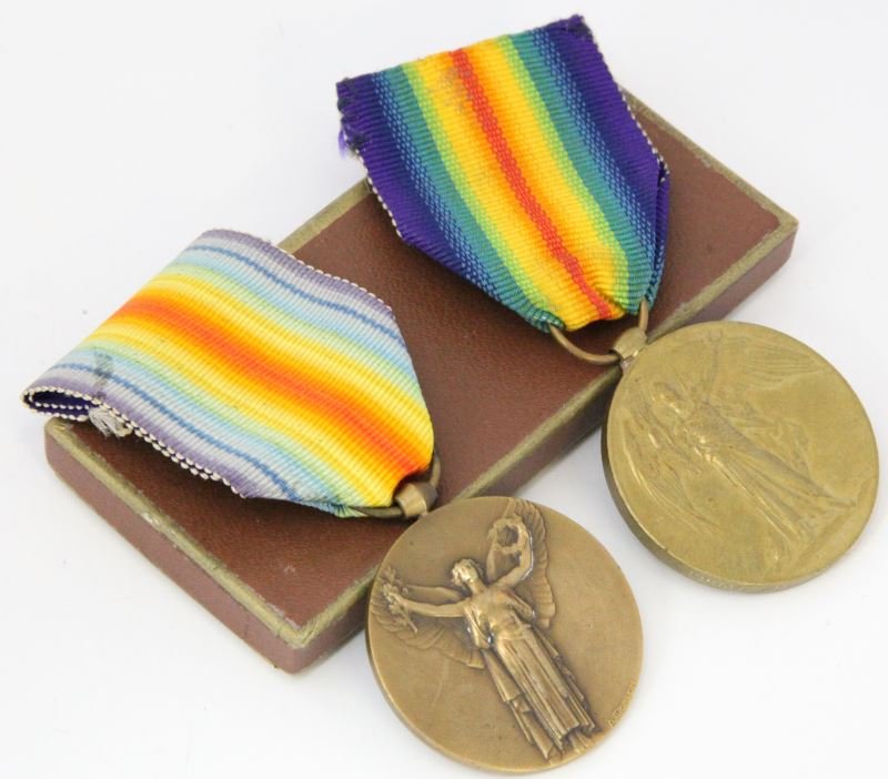 2 WWI SERVICE MEDALS FRANCE & ENGLAND 1 NAMED: British medal is edge named to 22037PTE. J. ALLISON. SCOTTISH RIFLES, with ribbon the French medal is boxed as issued, ribbon has paper residue from box.