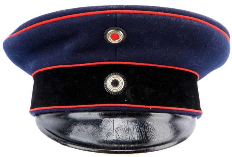 WWI IMPERIAL GERMAN BAVARIAN NCO M1897 VISOR HAT: Private purchase felt visor cap used for Artillery, pioneer or flying units. Double Cockades, top one having red cloth center. In very good condition with some staining to sweatband and liner. Some mi