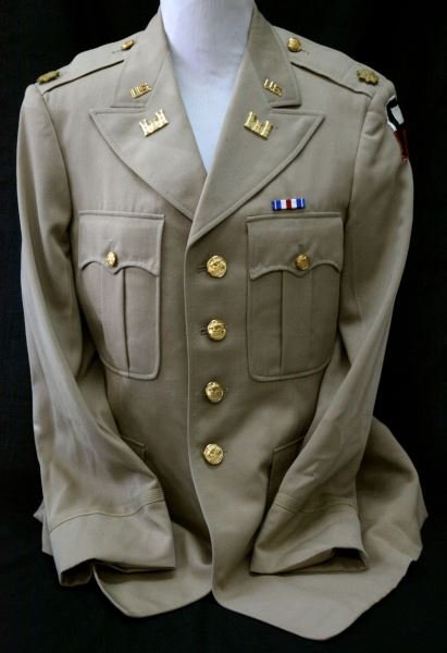 US 1ST ARMY ENGINEERS KHAKI JACKET 1953 NAMED: Private purchase Khaki Named to Carl F. Barger inside breast pocket and dated 4/53. In very good condition with Silver Star bar over pocket. Oak Leafs on shoulders. In very good condition and new to t