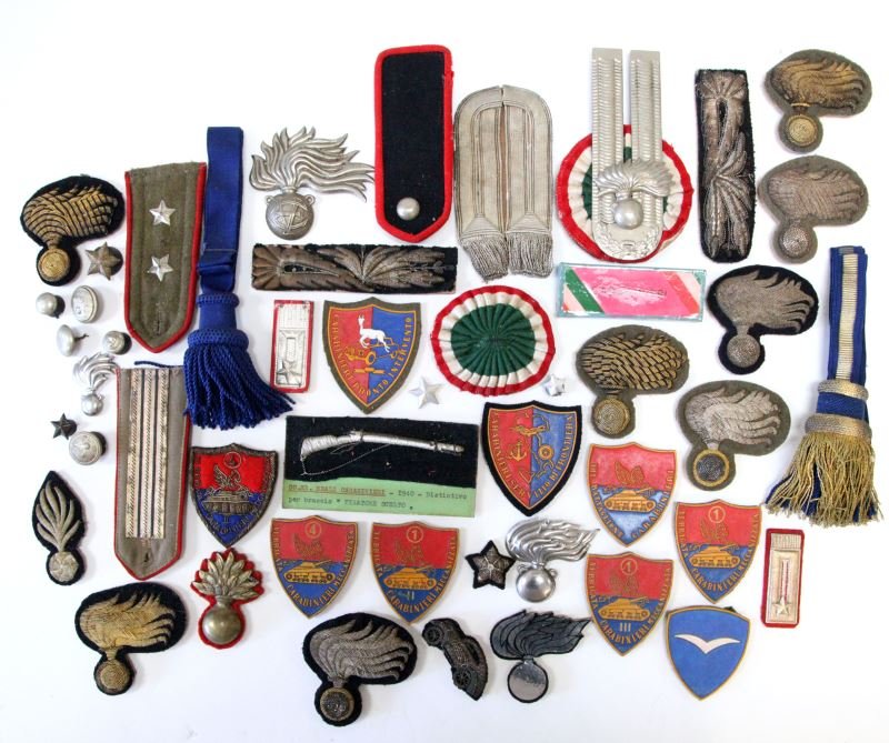 ANTIQUE POLICE ITALY CARABINIERI BULLION PATCH LOT: Patches of bullion thread, cap badges, shoulder straps, buttons, sword bullion cords and more, some dating back to First War, affixed to boards for display while at The World Police Museum Milan, Ital