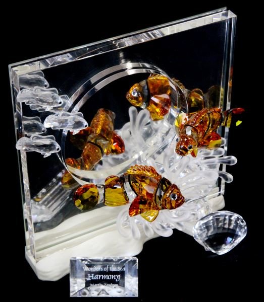 SWAROVSKI WONDERS OF THE SEA HARMONY VIGNETTE: 8 by 8 inch scene with fish and reef. Artist Martin Zendron. Includes lighted stand, name plaque and loose shell accent. In very good condition with no box or paperwork.