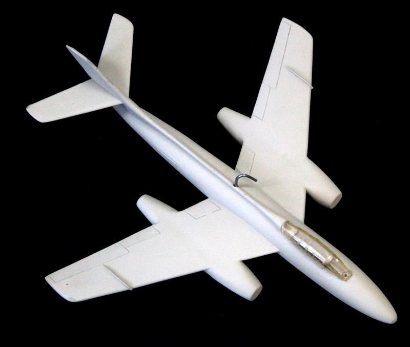 POST WAR VAUTOUR FRENCH FIGHTER BOMBER MODEL: Maker: Cruver, Chicago. Vautour French Fighter Bomber, Nov. 1957. Measures 9.5 by 8.5 inches. Very good condition.