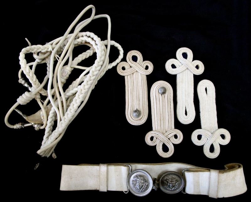 FRENCH POLICE MEDUSA CLASP BELT & AIGUILLETTE: Medusa and snake clasp duty belt with Aiguilette and two sets of shoulder Epaulettes, circa post war, from the World Police Museum, Milan Italy and are accompanied with COA.