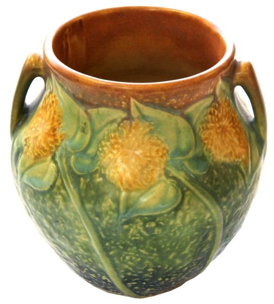 ROSEVILLE 1930 SUNFLOWER 513-5 VASE: 1930 Roseville 513-5 vase with Sunflower motif. inches tall. In very good condition with no detractions. The bottom is unmarked as per period custom. 0
