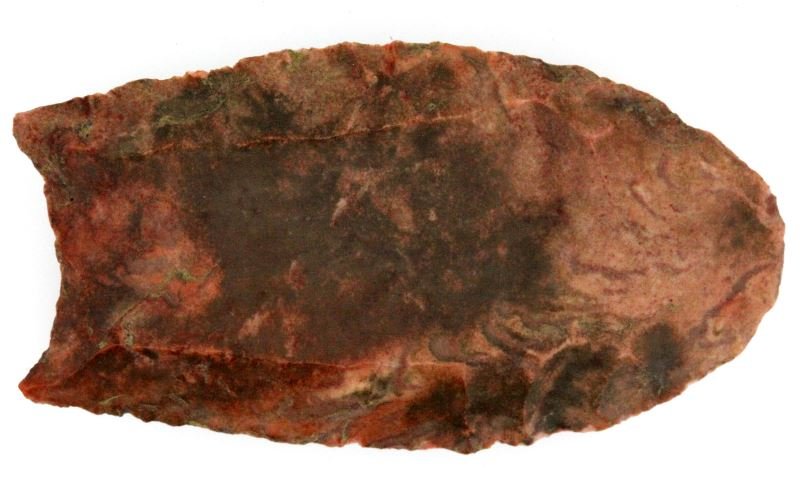 LATE PALEO FT PAYNE CHERT FOLSOM 1.5 IN. ARROWHEAD: Atypical to the northern Alabama region, bifacial fluted and basal ground, well crafted. 0