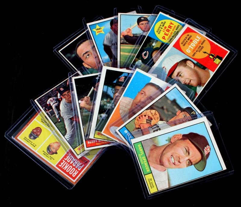 12 HIGH GRADE 1960'S GOLD AGE BASEBALL CARD LOT: Better player high grade all four to near mint, players and card numbers are as follows, Rookie Parade 598, , O'Toole 325, Perry 324, Colavito 330, Alou 327, Battey 315, Spencer 357, Face 370, Hemus 1